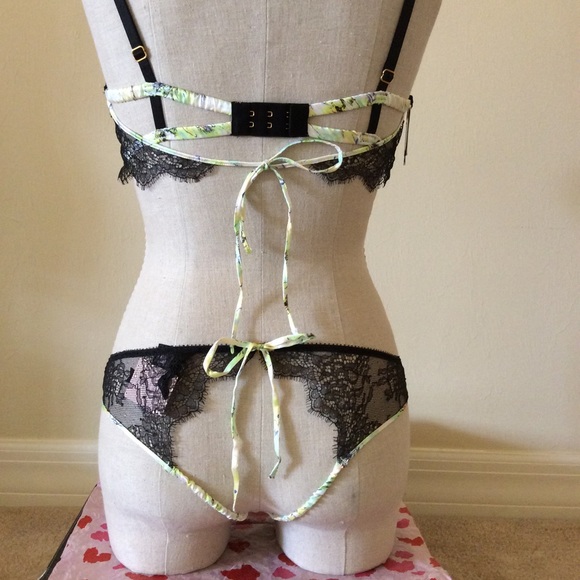 Sale 🛍 3 pcs Designer Black Label collection Bra+Panties - Picture 8 of 9